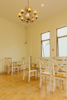 urbanest inn house slipi