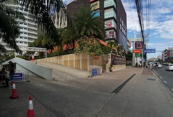 vtsix condo service at view talay condo