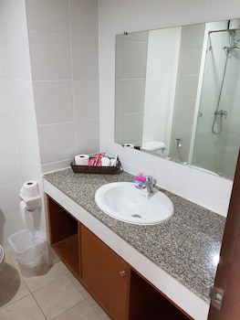 vtsix condo service at view talay condo