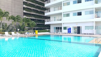 vtsix condo service at view talay condo