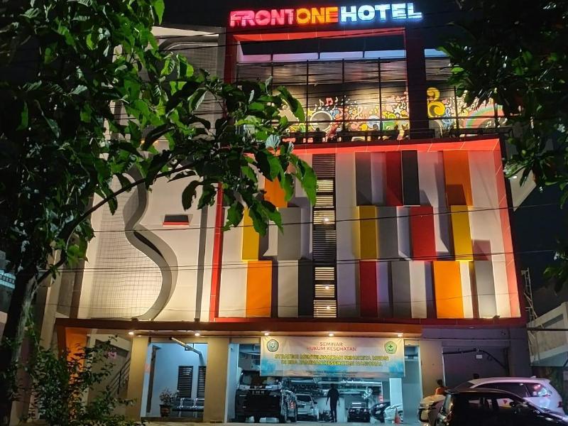 Front One Hotel Tulungagung,Tulungagung>>Jawa Timur,3 star
