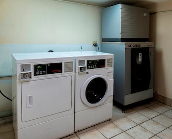 red roof inn champaign university