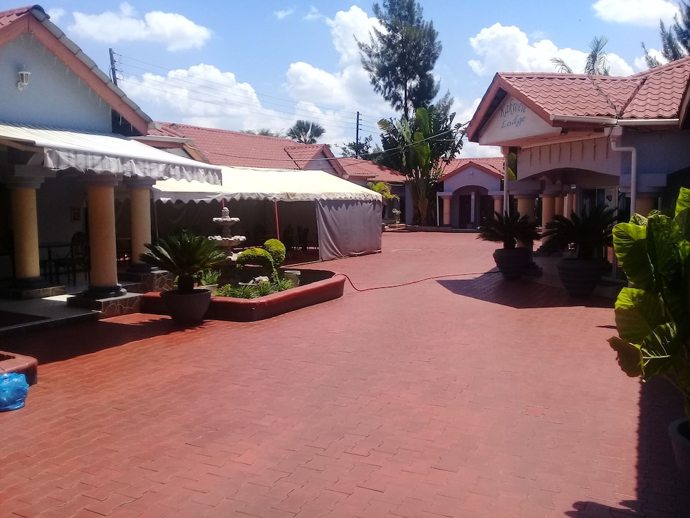 kakwele lodge and tours