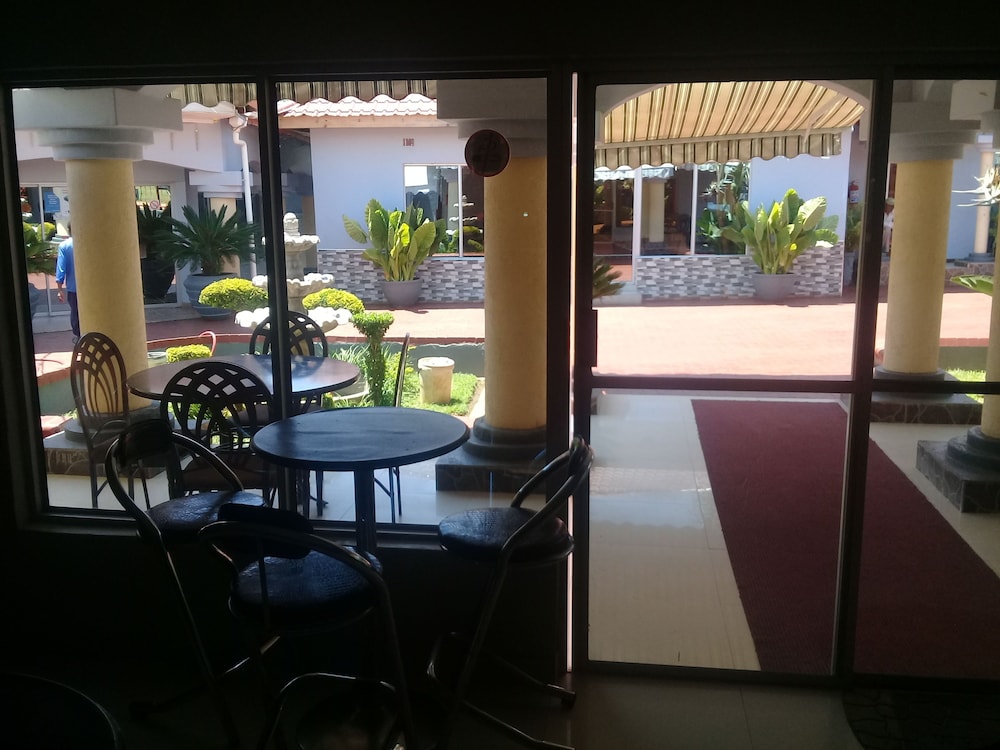 kakwele lodge and tours
