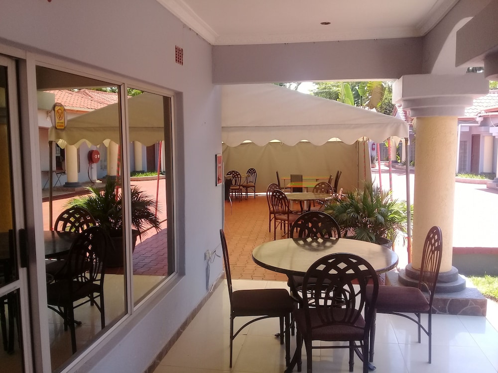 kakwele lodge and tours