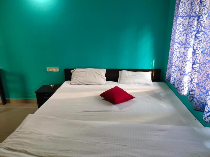 radha rani lodge