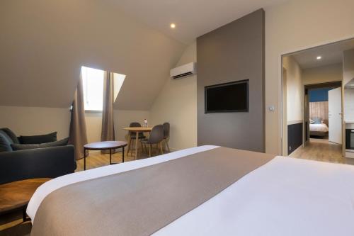 hotel the originals residence demeure des remparts