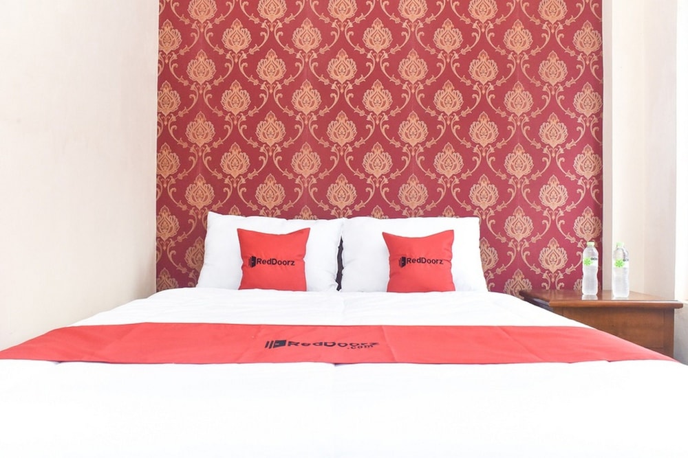 reddoorz syariah near batu night spectacular