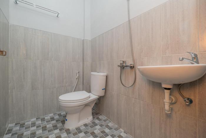 reddoorz syariah near batu night spectacular