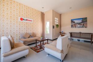 reddoorz syariah near batu night spectacular