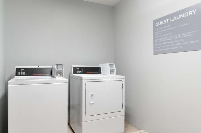 spark by hilton savannah south i 95