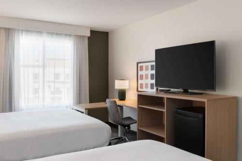 spark by hilton savannah south i 95