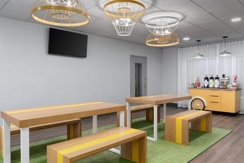 spark by hilton savannah south i 95