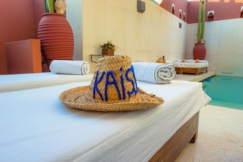riad kaiss by anika