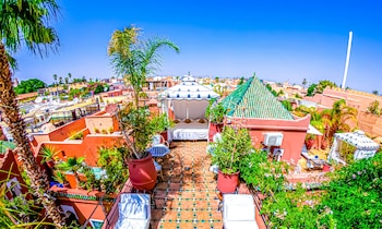 riad kaiss by anika