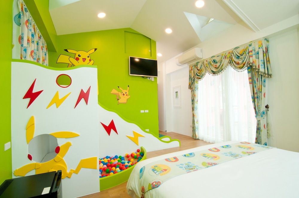 honeysuckle family castle