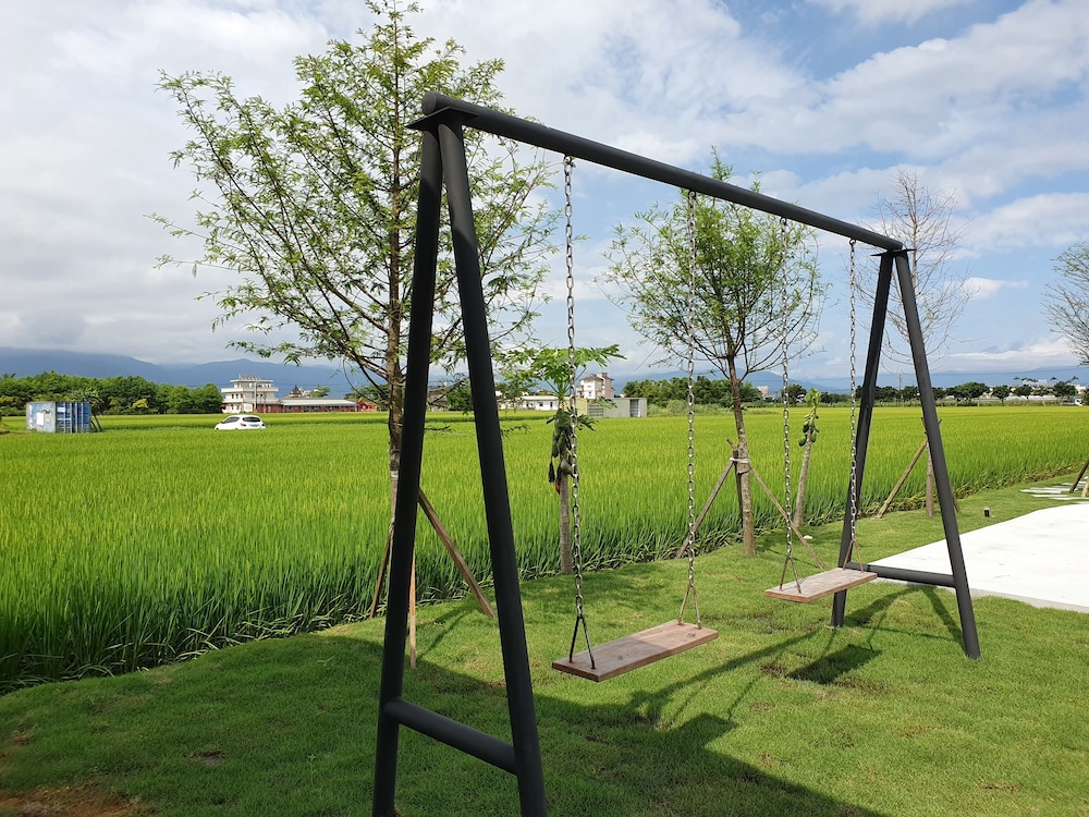 honeysuckle family castle