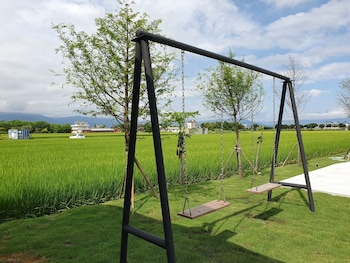 honeysuckle family castle