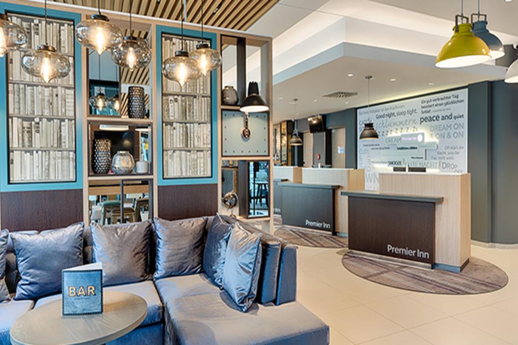 premier inn frankfurt westend hotel