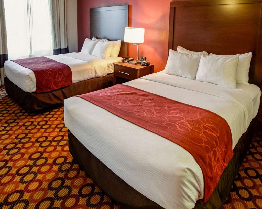 comfort suites airport