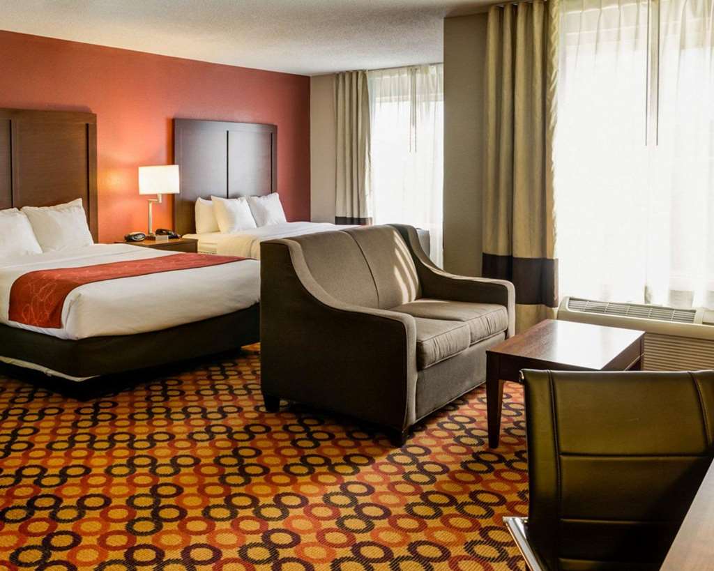 comfort suites airport