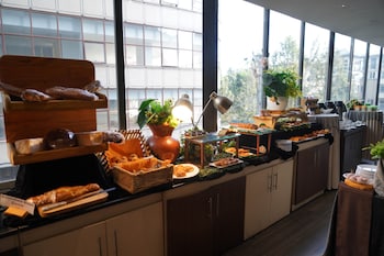 mado hotel