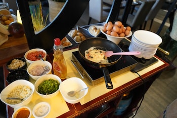 mado hotel
