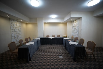 mado hotel