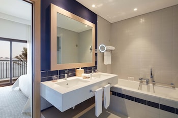 vida beach resort umm al quwain