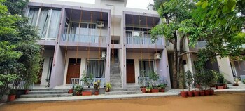Neel Amar Villas,,3 star