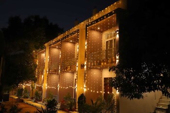 Neel Amar Villas,,3 star
