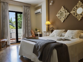 b bou hotel la vinuela and spa