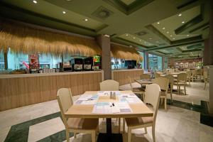 Holiday World Riwo - Teens Hotel,Benalmádena>>Benalmadena Costa,4 star