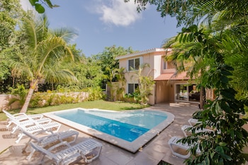 Villas Picalu Studios & Suites,Puerto Aventuras>>Cozumel,3 star