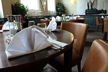 The Chequers Hotel,Newbury>>Berkshire,4 star