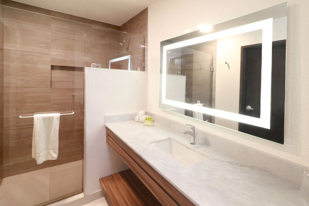 holiday inn hotel and suites monterrey apodaca zona