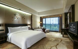 crowne plaza chengdu panda garden by ihg near panda base