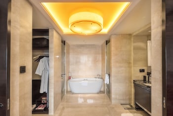 Crowne Plaza Chengdu Panda Garden By Ihg-Near Panda Base,Xindu>>Chengdu,5 star