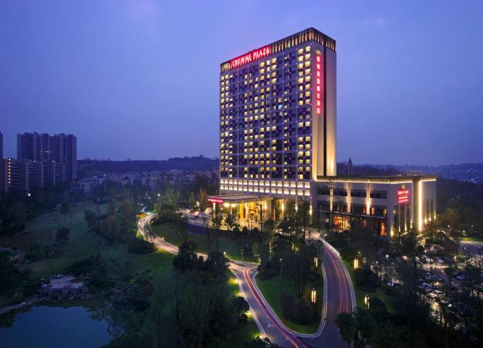 crowne plaza chengdu panda garden by ihg near panda base