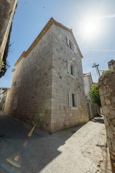 trogir