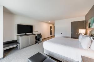 hyatt house winnipeg south outlet collection
