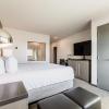 hyatt house winnipeg south outlet collection