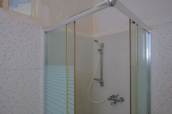 reddoorz syariah near museum lambung mangkurat 2