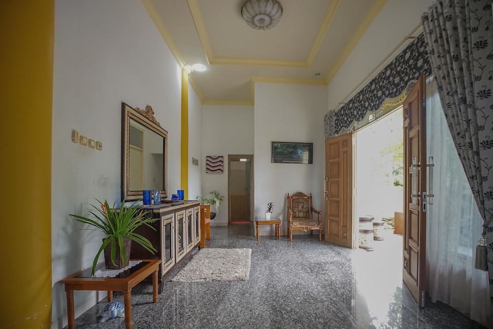 reddoorz syariah near museum lambung mangkurat 2