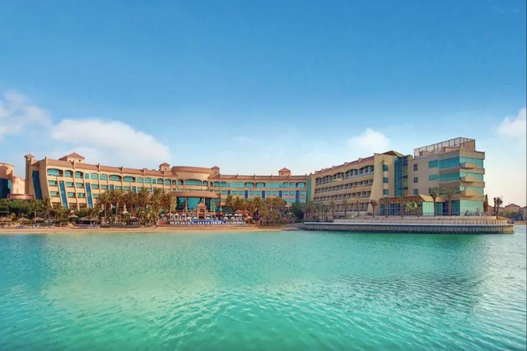 al raha beach hotel