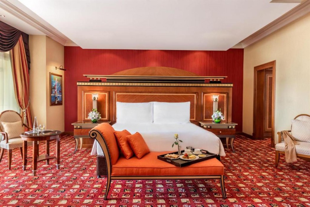 al raha beach hotel