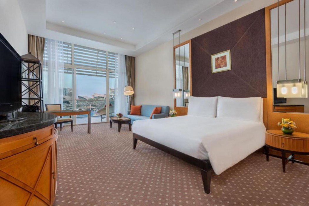 al raha beach hotel