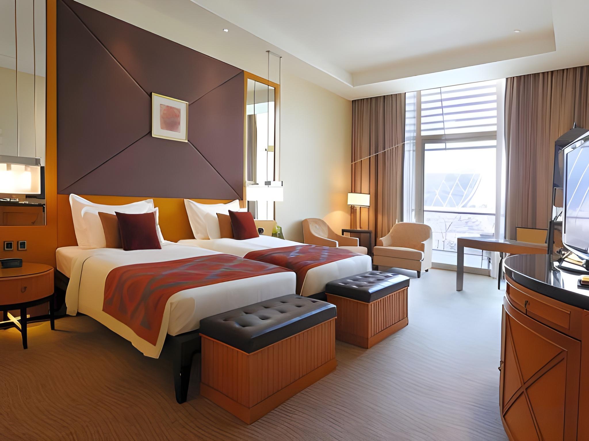 al raha beach hotel