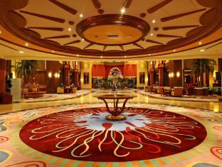 al raha beach hotel