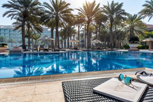 al raha beach hotel